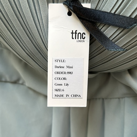 Teal tnfc London Darlene Maxi Dress - Picture 3 of 3